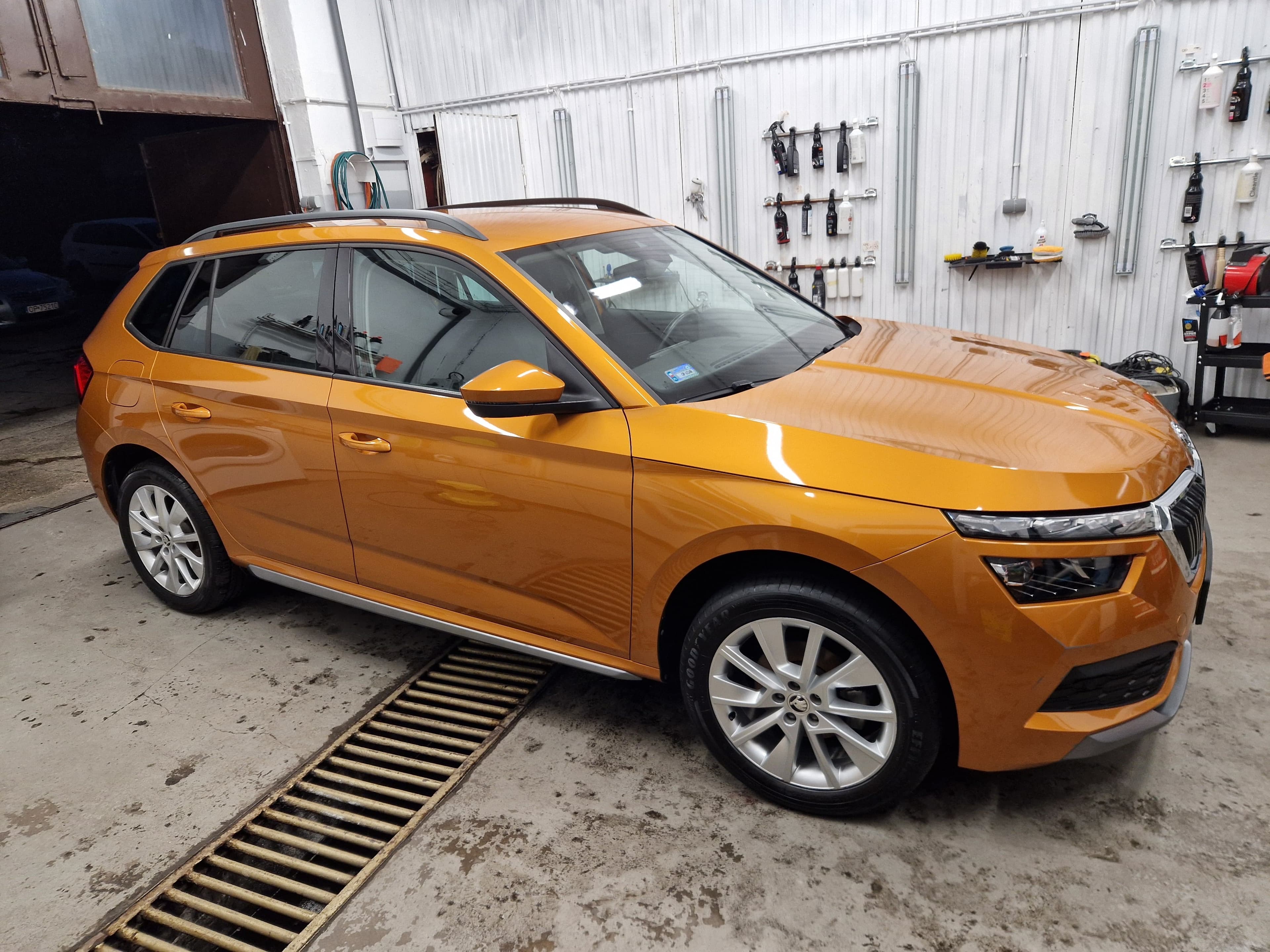 Korekta lakieru - co to jest i dlaczego warto ją wykonać?